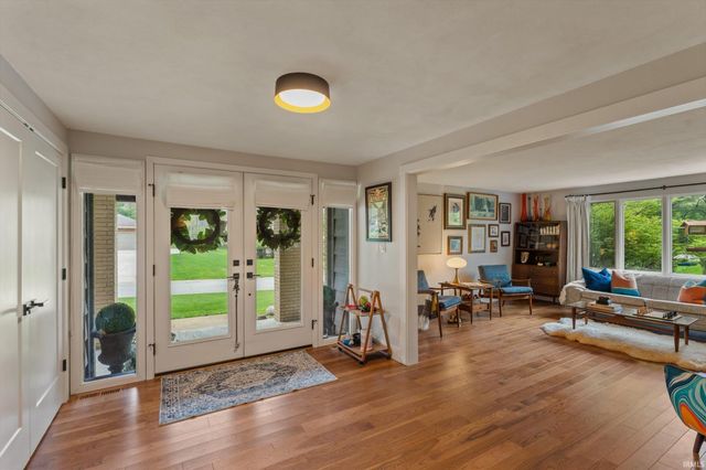 21348 Elkton Drive, South Bend, IN 46628