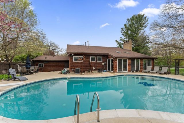 21348 Elkton Drive, South Bend, IN 46628