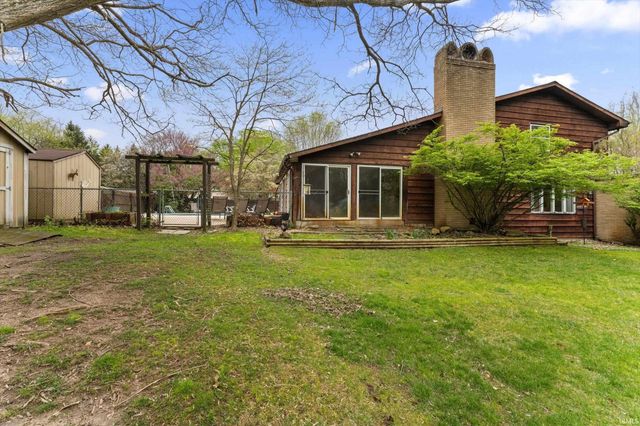 21348 Elkton Drive, South Bend, IN 46628
