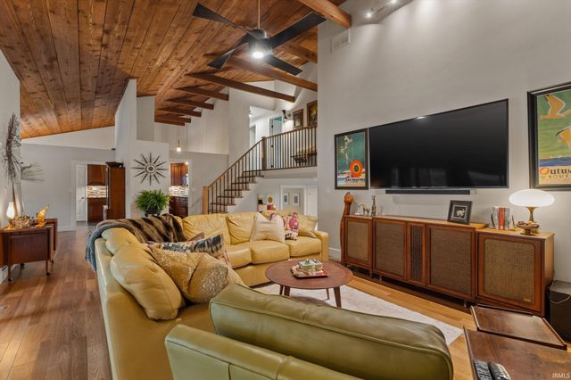 21348 Elkton Drive, South Bend, IN 46628
