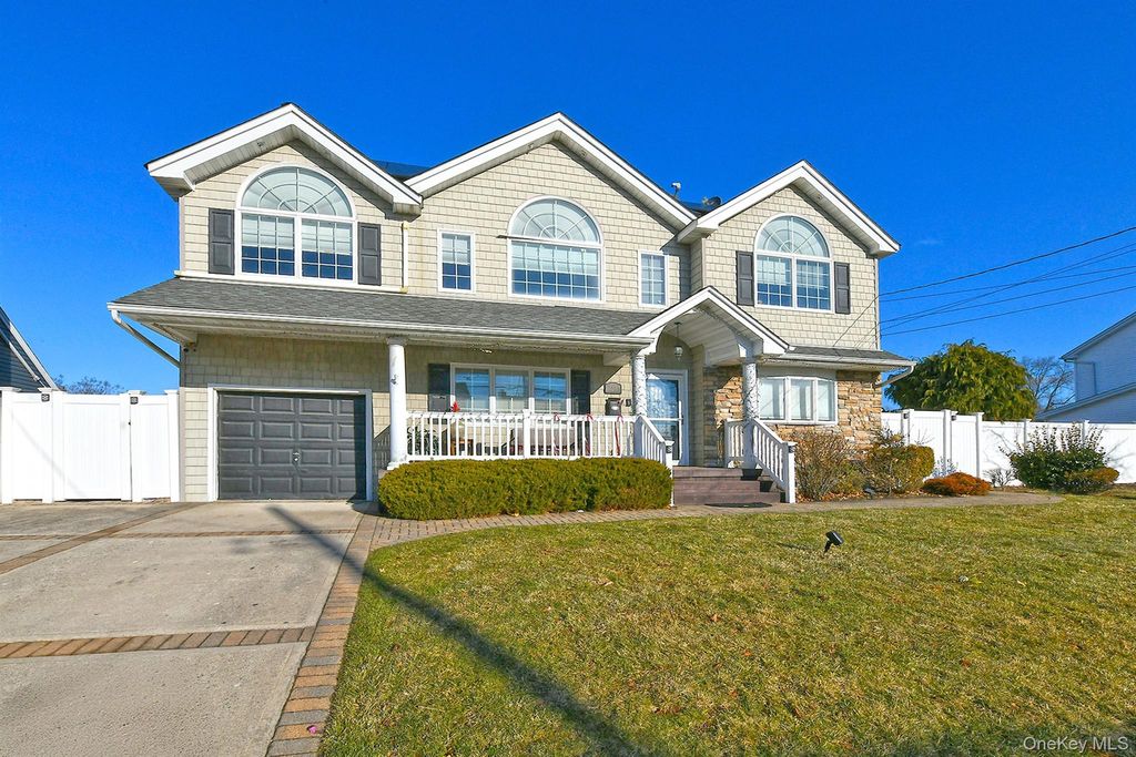 120 Brenner Avenue, Bethpage, NY 11714