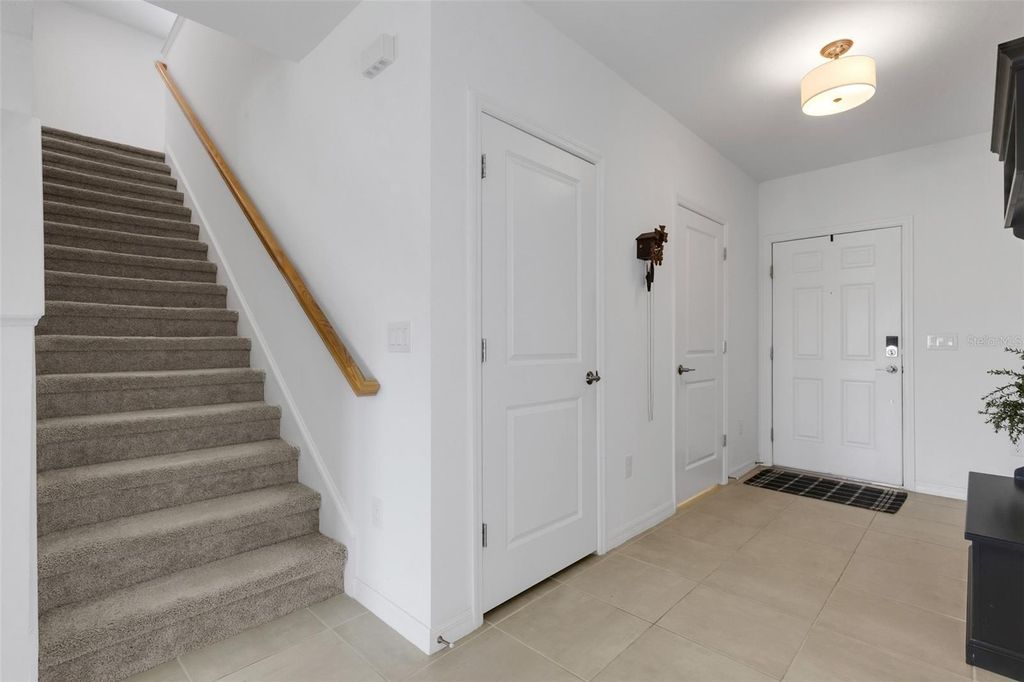 Image 18 of property listing at 6308 MILESTONE LOOP, Palmetto, FL 34221