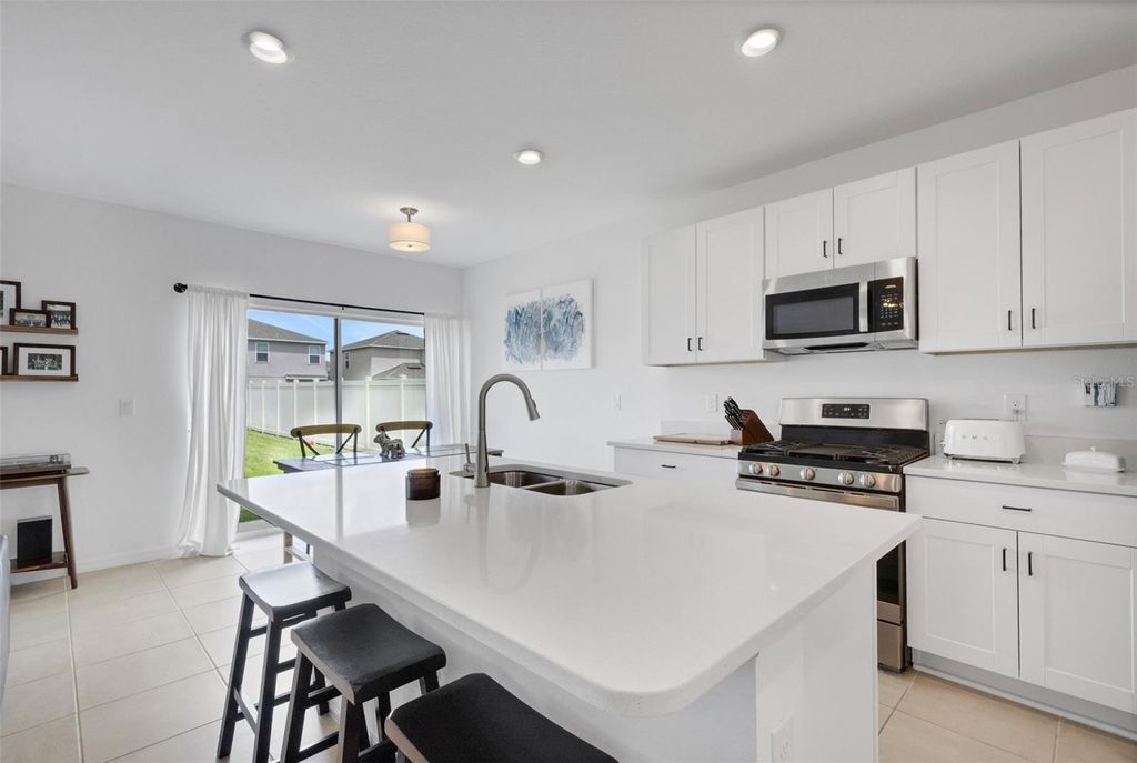 Image 26 of property listing at 6308 MILESTONE LOOP, Palmetto, FL 34221