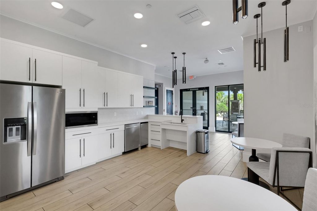 Image 36 of property listing at 6308 MILESTONE LOOP, Palmetto, FL 34221