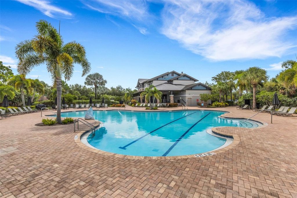 Image 54 of property listing at 6308 MILESTONE LOOP, Palmetto, FL 34221