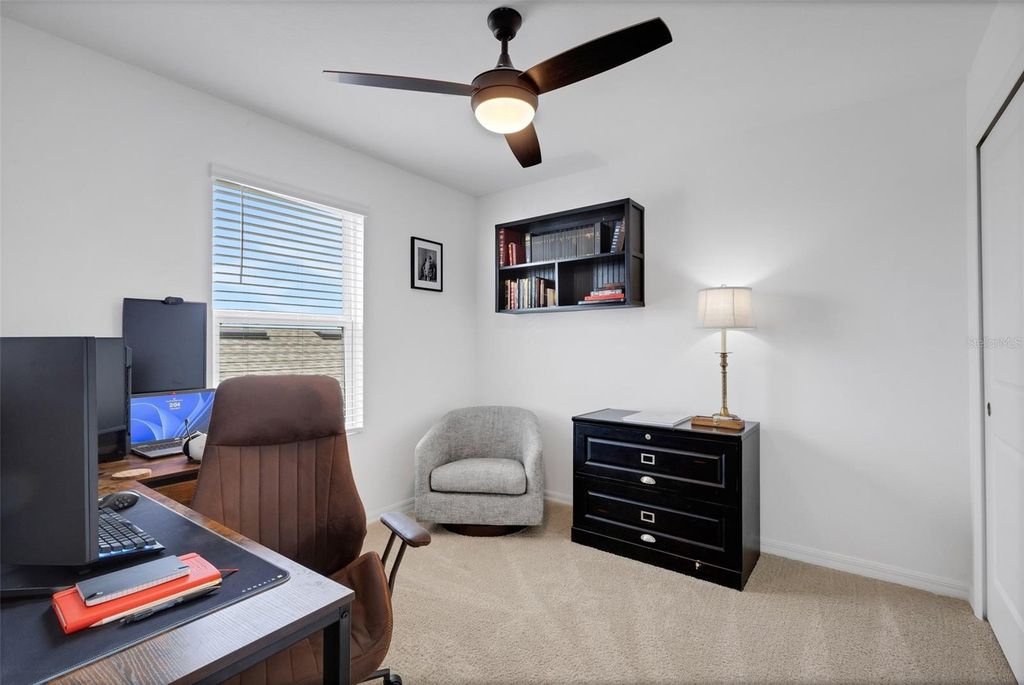 Image 73 of property listing at 6308 MILESTONE LOOP, Palmetto, FL 34221
