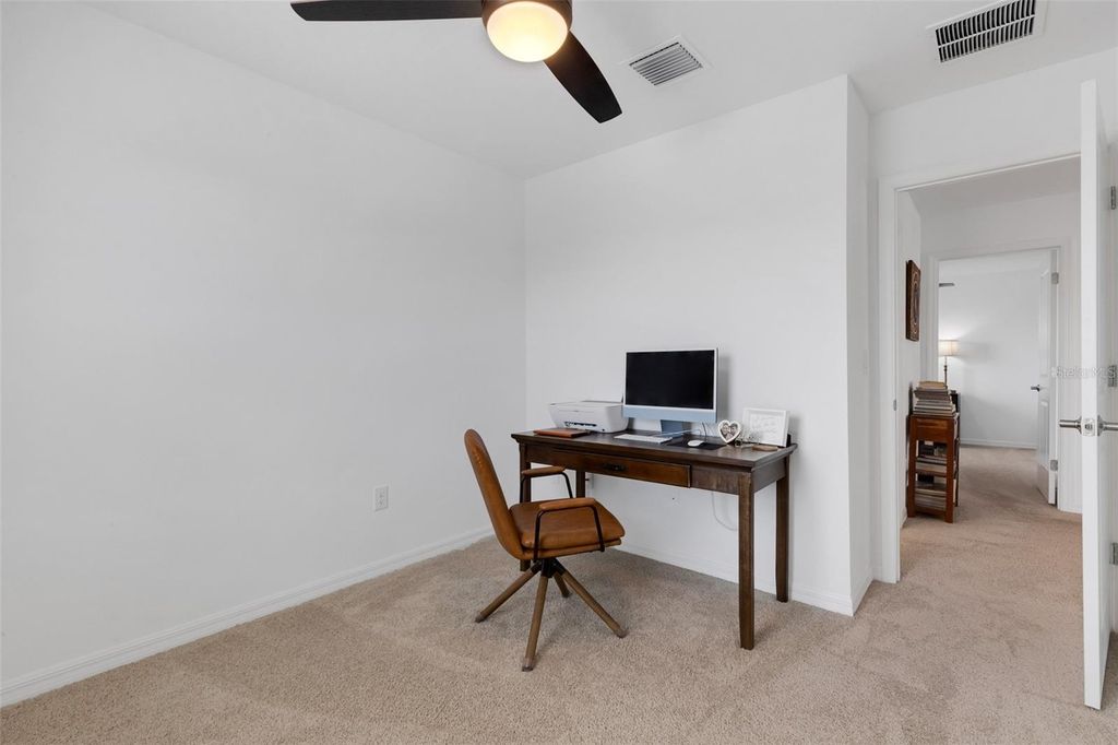 Image 80 of property listing at 6308 MILESTONE LOOP, Palmetto, FL 34221