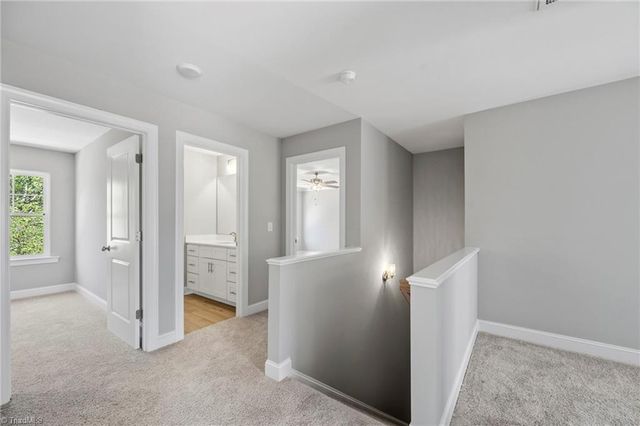 1926 Wild Rosewood Way, Winston-salem, NC 27103