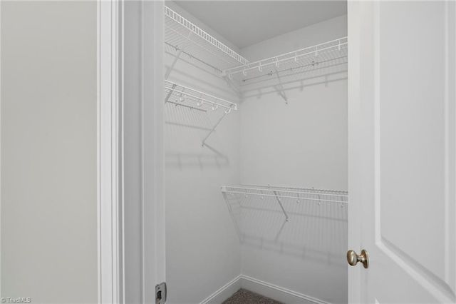1926 Wild Rosewood Way, Winston-salem, NC 27103