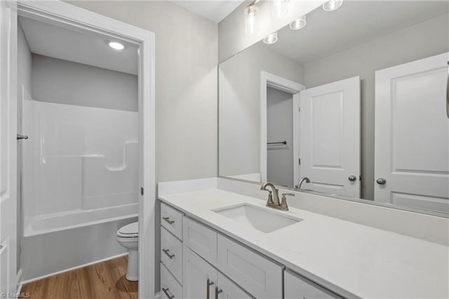 1926 Wild Rosewood Way, Winston-salem, NC 27103