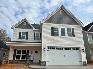 1926 Wild Rosewood Way, Winston-salem, NC 27103