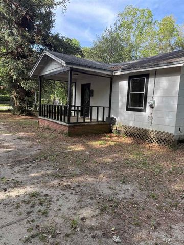 21 Hancock Ln, Pensacola, FL 32503