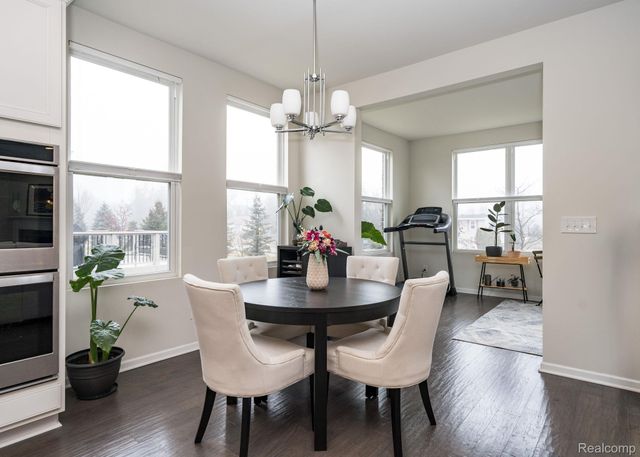 212 Trimble Street, Orion Charter Township, MI 48360