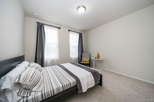 212 Trimble Street, Orion Charter Township, MI 48360