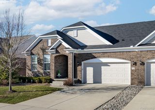 212 Trimble Street, Orion Charter Township, MI 48360