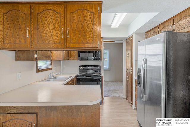 16511 Arbor Street, Omaha, NE 68130