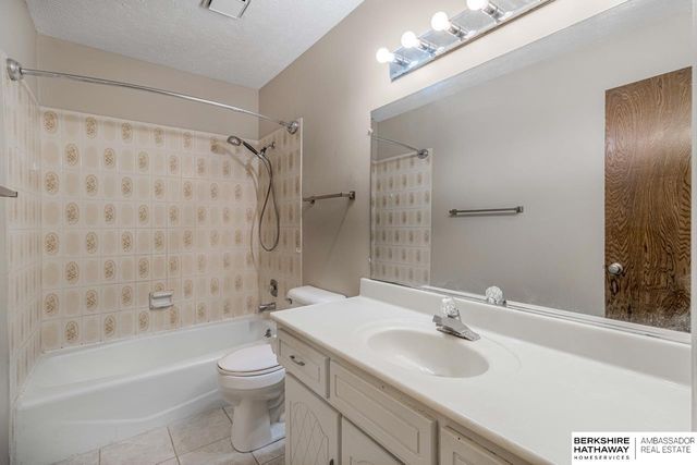 16511 Arbor Street, Omaha, NE 68130