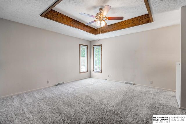 16511 Arbor Street, Omaha, NE 68130