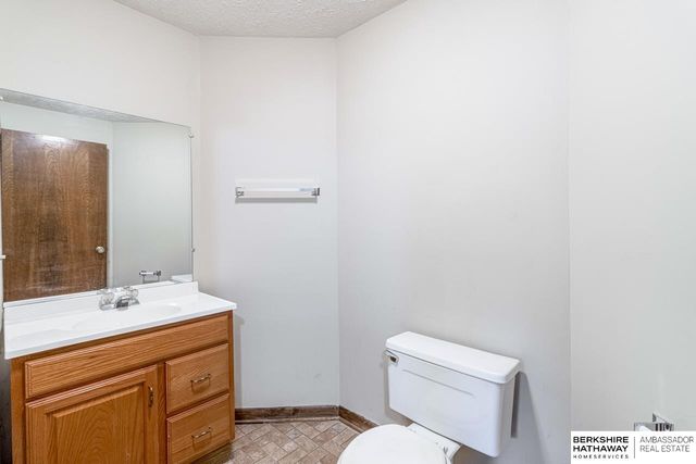 16511 Arbor Street, Omaha, NE 68130