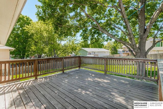 16511 Arbor Street, Omaha, NE 68130