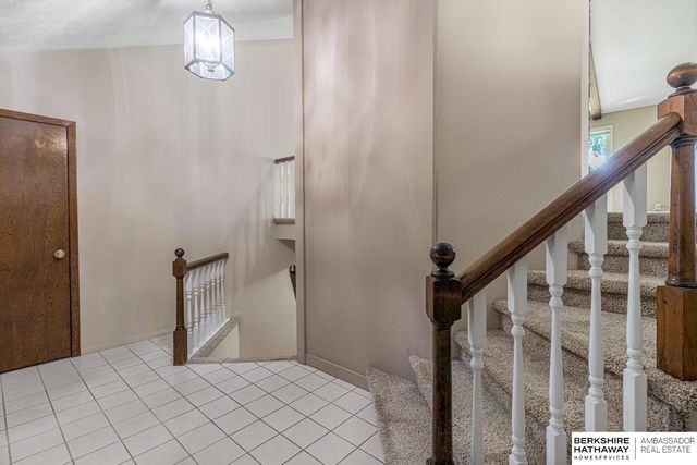 16511 Arbor Street, Omaha, NE 68130