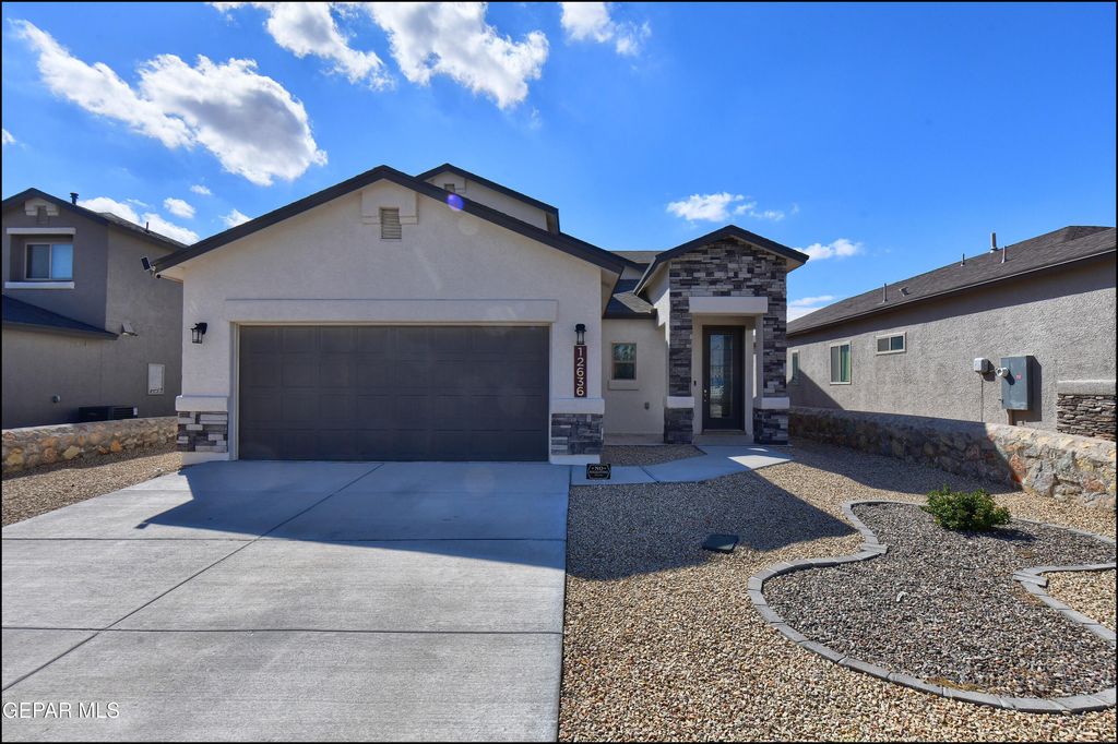 12636 ZOLLINGER Avenue, El Paso, TX 79928