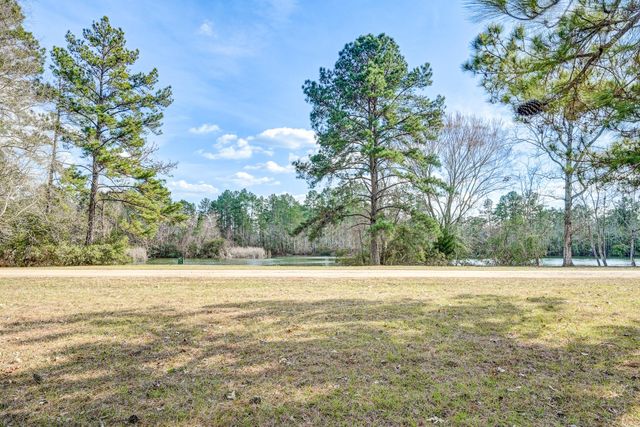 53 Smith Loop N, Cleveland, TX 77327