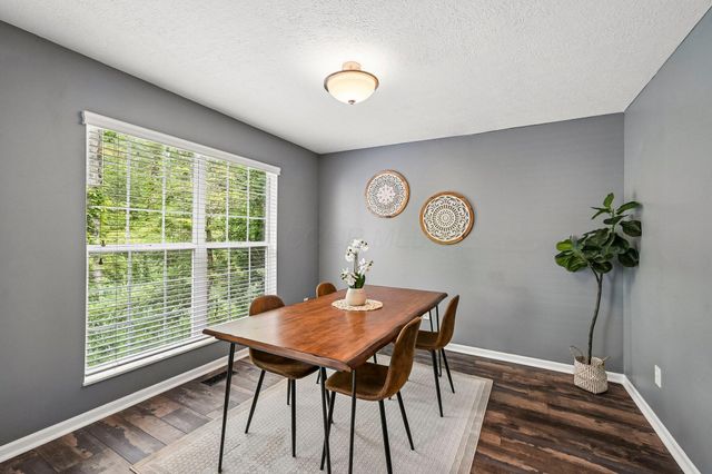 356 Sycamore Woods Lane, Gahanna, OH 43230