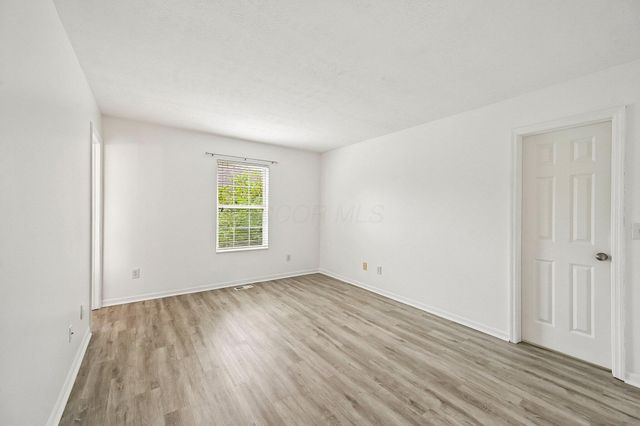 356 Sycamore Woods Lane, Gahanna, OH 43230