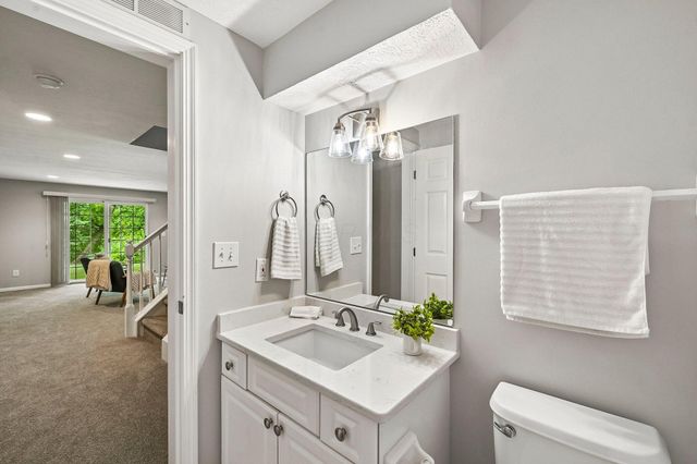 356 Sycamore Woods Lane, Gahanna, OH 43230