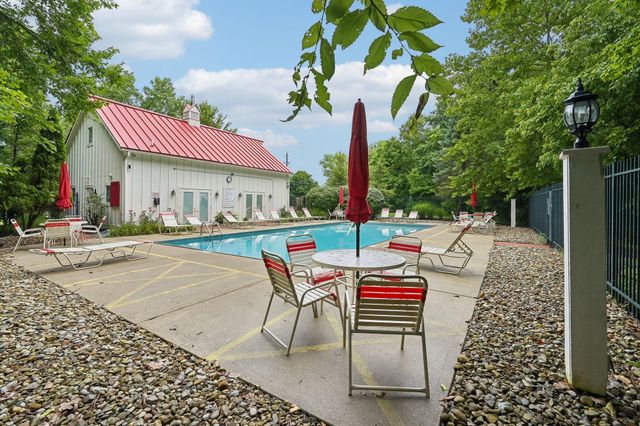 356 Sycamore Woods Lane, Gahanna, OH 43230