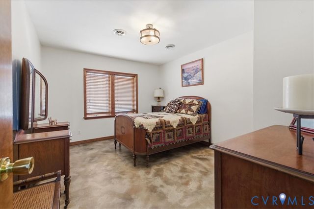 9259 Eagle Cove Cir, South Chesterfield, VA 23803