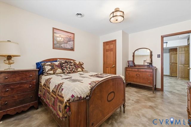 9259 Eagle Cove Cir, South Chesterfield, VA 23803