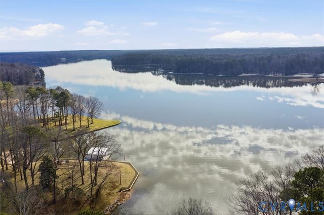 9259 Eagle Cove Cir, South Chesterfield, VA 23803