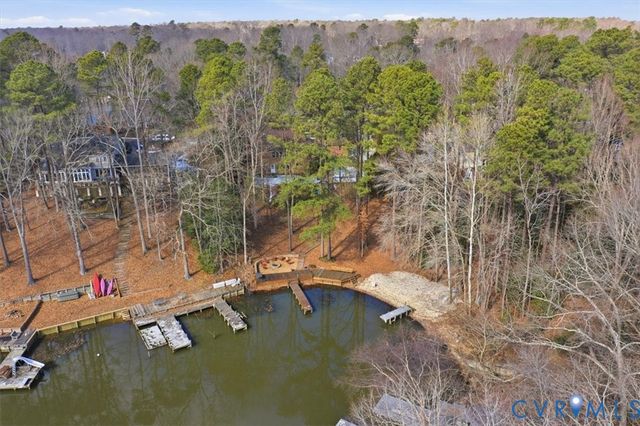 9259 Eagle Cove Cir, South Chesterfield, VA 23803