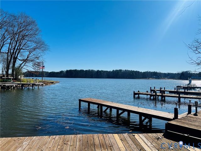 9259 Eagle Cove Cir, South Chesterfield, VA 23803