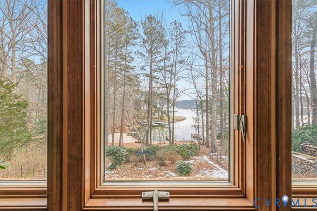 9259 Eagle Cove Cir, South Chesterfield, VA 23803