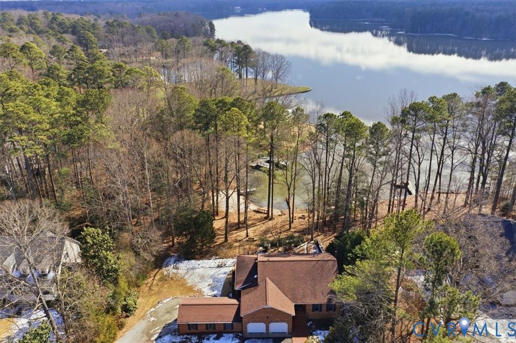 9259 Eagle Cove Cir, South Chesterfield, VA 23803