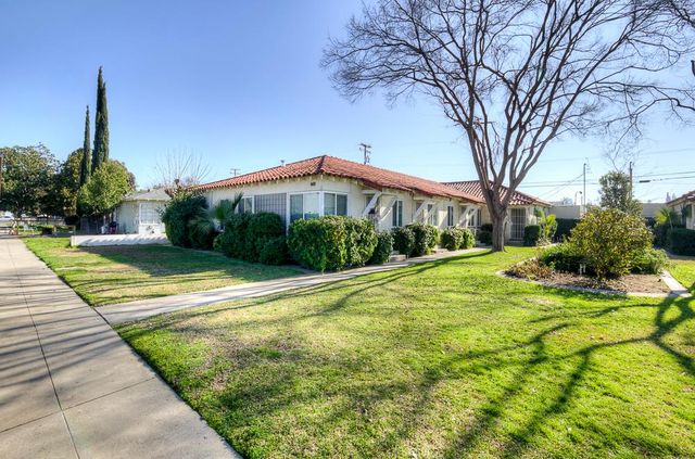 543 W Hammond Avenue, Fresno, CA 93728