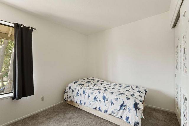 1817 Douglas Rd, Stockton, CA 95207