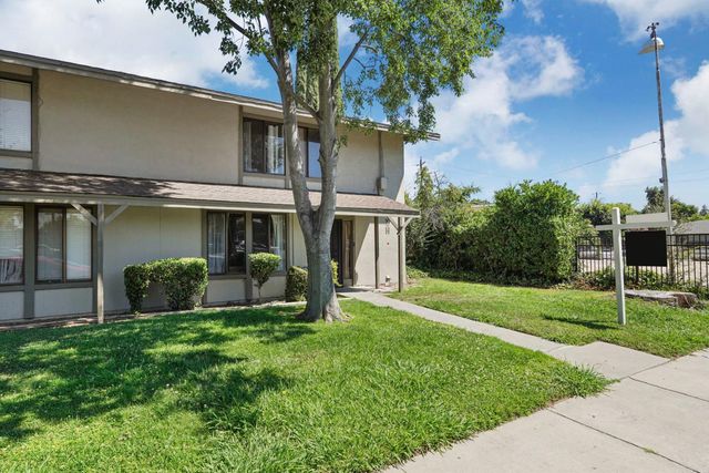 1817 Douglas Rd, Stockton, CA 95207