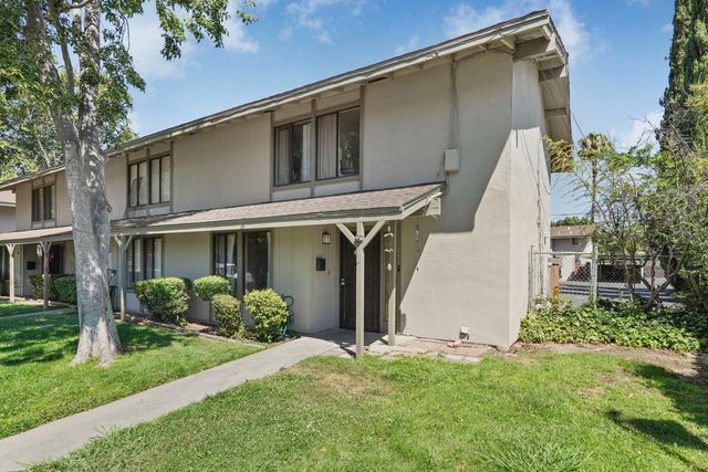 1817 Douglas Rd, Stockton, CA 95207