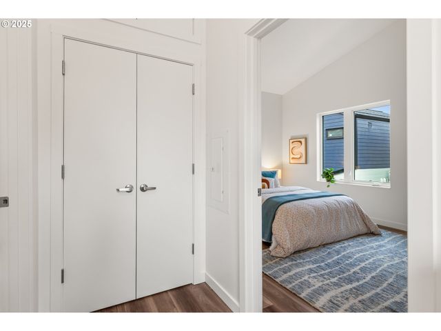 9979 Se Cottage Ln 8, Milwaukie, OR 97222