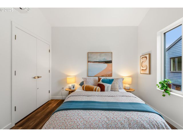 9979 Se Cottage Ln 8, Milwaukie, OR 97222