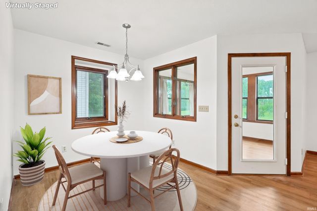 8711 Sandpiper Court, Fort Wayne, IN 46804