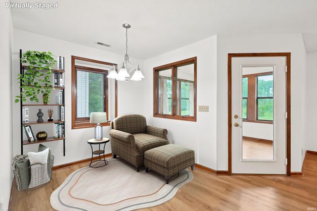 8711 Sandpiper Court, Fort Wayne, IN 46804