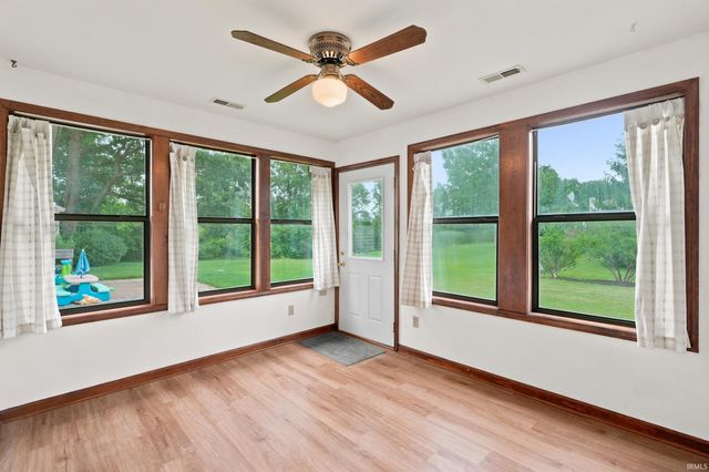 8711 Sandpiper Court, Fort Wayne, IN 46804