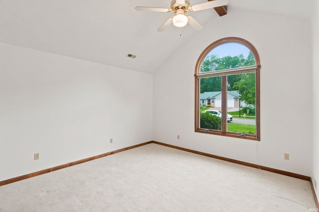 8711 Sandpiper Court, Fort Wayne, IN 46804