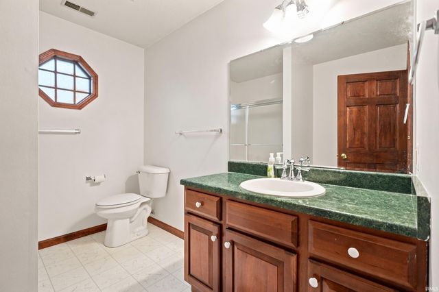 8711 Sandpiper Court, Fort Wayne, IN 46804