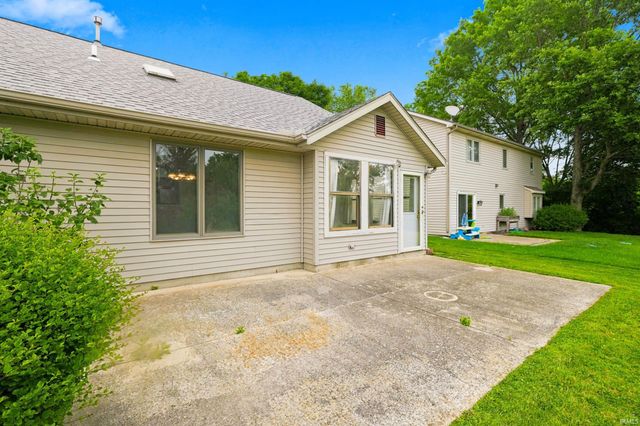 8711 Sandpiper Court, Fort Wayne, IN 46804